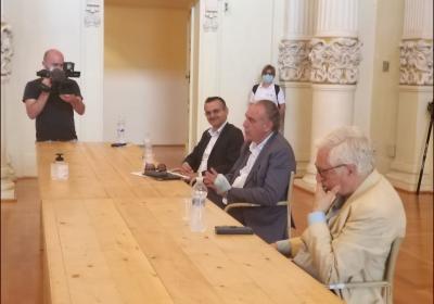 Spoleto, sala XX settembre: conferenza stampa con il Commissario Legnini, il coordinatore Nodessi e il sindaco de Augustinis
