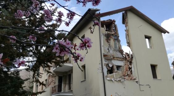 Edificio danneggiato dagli eventi sismici del 2016